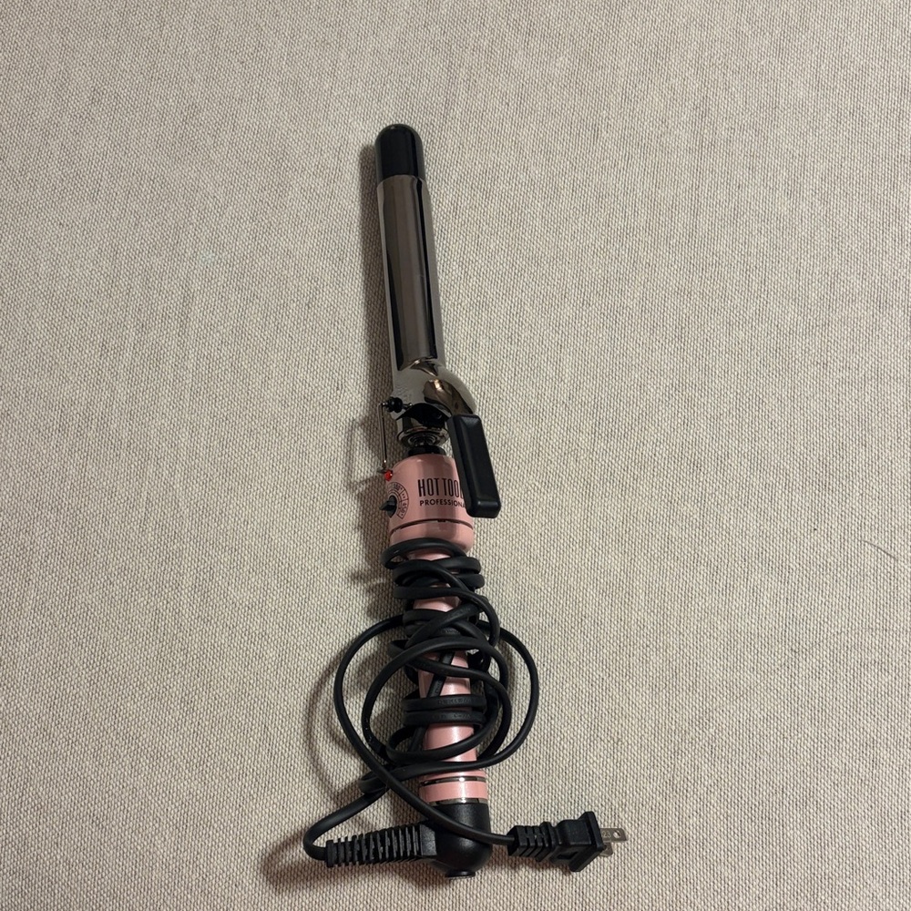 Hot Tools Pink Curling Iron